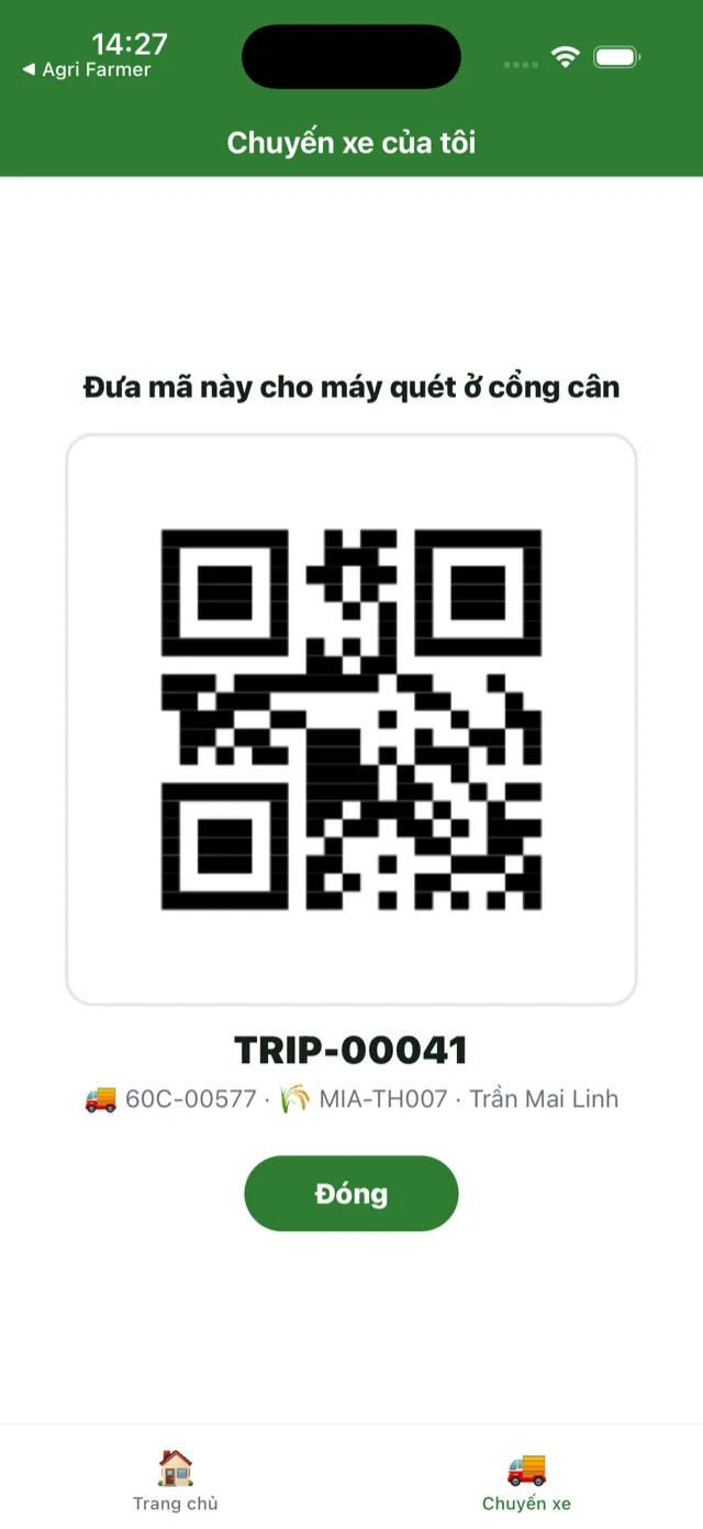 Mã QR chuyến hiện toàn màn hình để đưa máy quét ở cổng cân